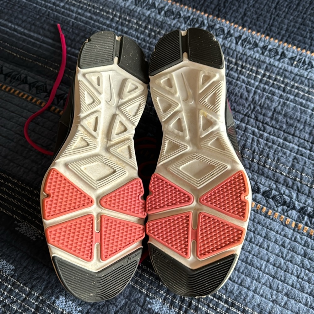 Nike Flex Trainers. Size 8.5 Good Preloved Condition - Picture 7 of 10